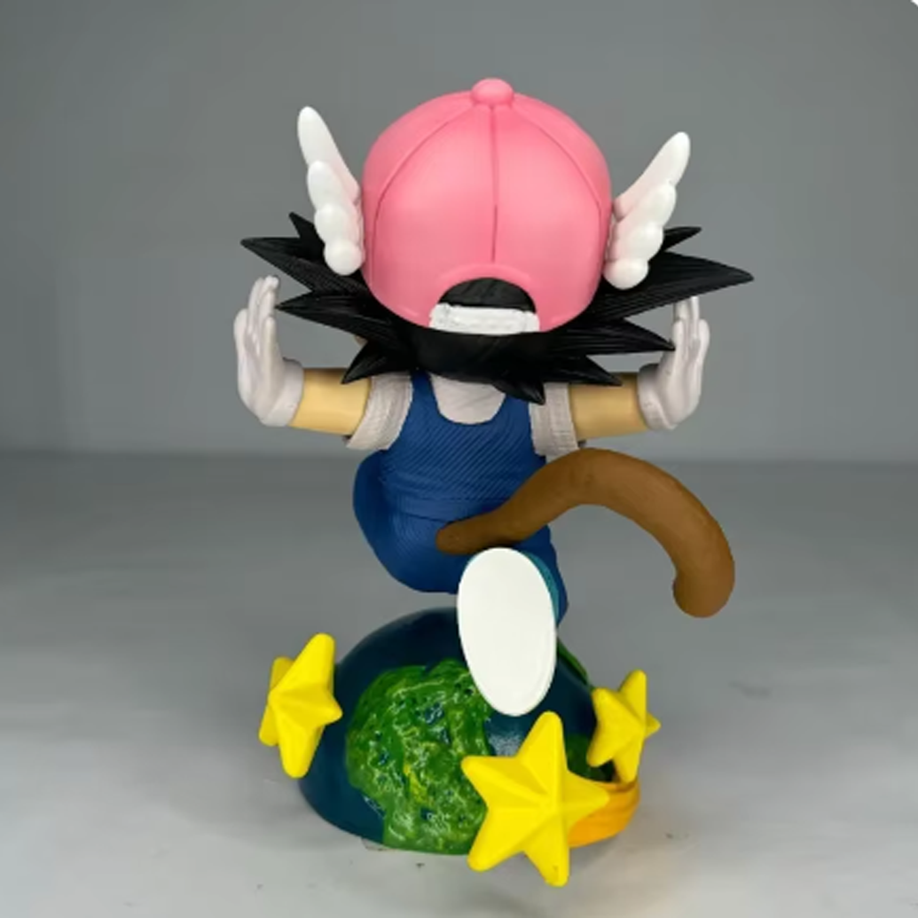 "GOKU WORLDWIDE" Dragon Ball Figure